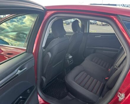 Форд Фьюжн 2015 в Львове на Automoto.ua Красный Форд Фьюжн, объемом двигателя 1.5 л и пробегом 80 тыс. км за 7800 $, фото 22 на Automoto.ua