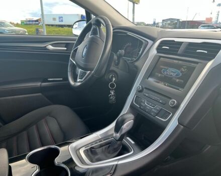 Форд Фьюжн 2015 в Львове на Automoto.ua Красный Форд Фьюжн, объемом двигателя 1.5 л и пробегом 80 тыс. км за 7800 $, фото 17 на Automoto.ua