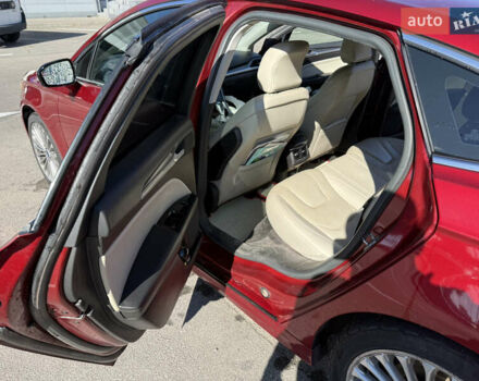 Красный Форд Фьюжн, объемом двигателя 2 л и пробегом 201 тыс. км за 11500 $, фото 12 на Automoto.ua