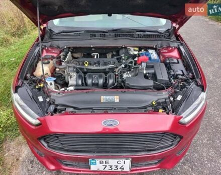 Красный Форд Фьюжн, объемом двигателя 2.49 л и пробегом 129 тыс. км за 12500 $, фото 1 на Automoto.ua