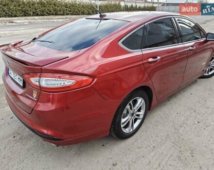 Красный Форд Фьюжн, объемом двигателя 2 л и пробегом 183 тыс. км за 13500 $, фото 9 на Automoto.ua