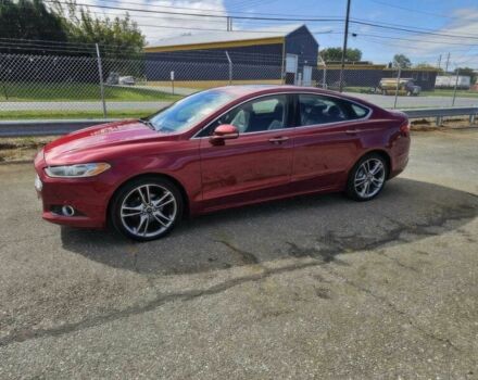 Красный Форд Фьюжн, объемом двигателя 2 л и пробегом 78 тыс. км за 9000 $, фото 2 на Automoto.ua