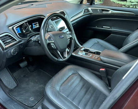 Красный Форд Фьюжн, объемом двигателя 2 л и пробегом 211 тыс. км за 13999 $, фото 13 на Automoto.ua