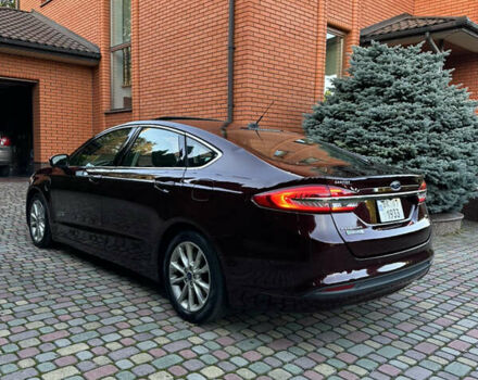 Красный Форд Фьюжн, объемом двигателя 2 л и пробегом 211 тыс. км за 13999 $, фото 3 на Automoto.ua