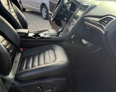 Красный Форд Фьюжн, объемом двигателя 2 л и пробегом 140 тыс. км за 10500 $, фото 24 на Automoto.ua