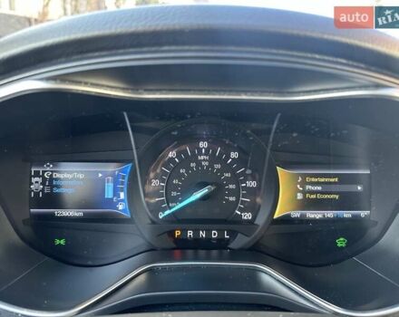 Красный Форд Фьюжн, объемом двигателя 2 л и пробегом 123 тыс. км за 14500 $, фото 30 на Automoto.ua