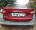 Красный Форд Фьюжн, объемом двигателя 2 л и пробегом 170 тыс. км за 9200 $, фото 4 на Automoto.ua
