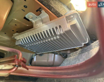 Красный Форд Фьюжн, объемом двигателя 2 л и пробегом 201 тыс. км за 11500 $, фото 8 на Automoto.ua