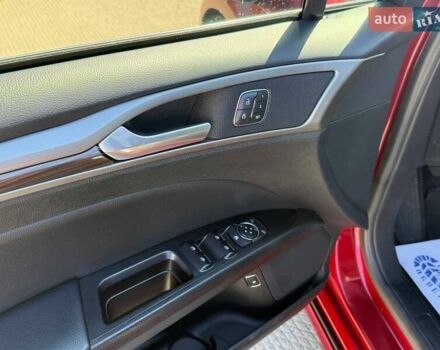 Красный Форд Фьюжн, объемом двигателя 2 л и пробегом 145 тыс. км за 15500 $, фото 8 на Automoto.ua