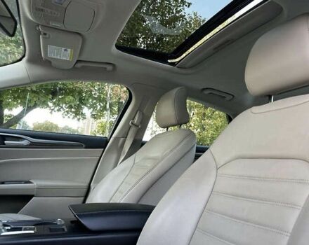 Красный Форд Фьюжн, объемом двигателя 2 л и пробегом 102 тыс. км за 10500 $, фото 12 на Automoto.ua