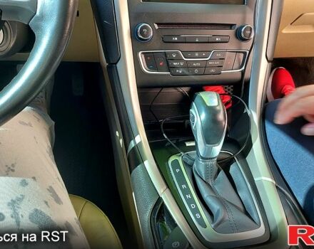 Форд Фьюжн 2016 в Гайсине на Automoto.ua Красный Форд Фьюжн, объемом двигателя 1.5 л и пробегом 113 тыс. км за 11100 $, фото 12 на Automoto.ua