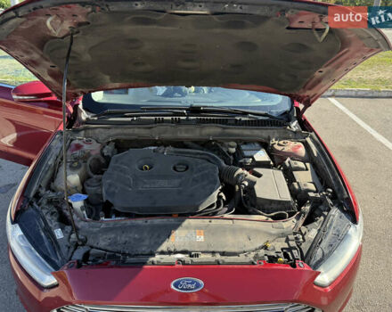 Красный Форд Фьюжн, объемом двигателя 2 л и пробегом 201 тыс. км за 11500 $, фото 15 на Automoto.ua