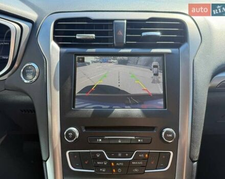 Красный Форд Фьюжн, объемом двигателя 2 л и пробегом 145 тыс. км за 15500 $, фото 15 на Automoto.ua