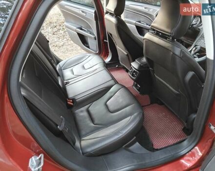 Красный Форд Фьюжн, объемом двигателя 2 л и пробегом 183 тыс. км за 13500 $, фото 27 на Automoto.ua