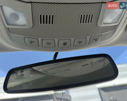 Красный Форд Фьюжн, объемом двигателя 2 л и пробегом 201 тыс. км за 11500 $, фото 17 на Automoto.ua