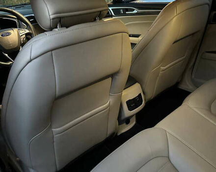 Красный Форд Фьюжн, объемом двигателя 2 л и пробегом 133 тыс. км за 17500 $, фото 16 на Automoto.ua