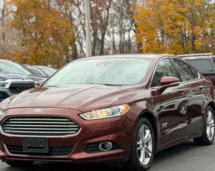 Красный Форд Фьюжн, объемом двигателя 2 л и пробегом 75 тыс. км за 5100 $, фото 2 на Automoto.ua