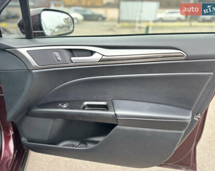 Червоний Форд Фьюжен, об'ємом двигуна 1.5 л та пробігом 199 тис. км за 9800 $, фото 26 на Automoto.ua