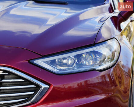 Красный Форд Фьюжн, объемом двигателя 2 л и пробегом 92 тыс. км за 17000 $, фото 33 на Automoto.ua