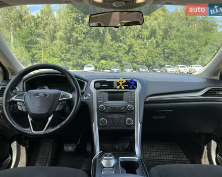 Красный Форд Фьюжн, объемом двигателя 2.5 л и пробегом 90 тыс. км за 11500 $, фото 9 на Automoto.ua