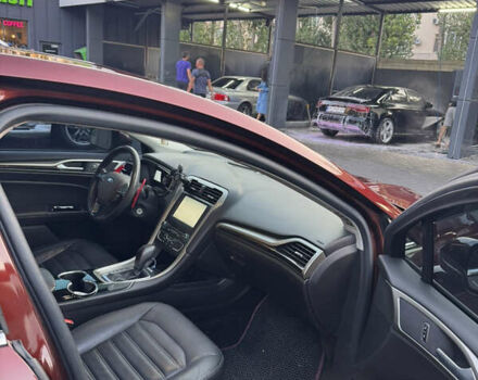 Красный Форд Фьюжн, объемом двигателя 2 л и пробегом 190 тыс. км за 11850 $, фото 7 на Automoto.ua