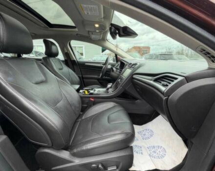 Красный Форд Фьюжн, объемом двигателя 2 л и пробегом 75 тыс. км за 5100 $, фото 7 на Automoto.ua