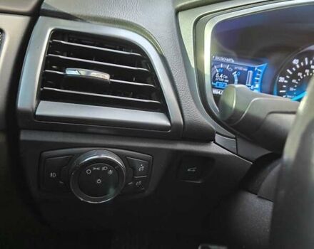 Красный Форд Фьюжн, объемом двигателя 2 л и пробегом 183 тыс. км за 13500 $, фото 24 на Automoto.ua