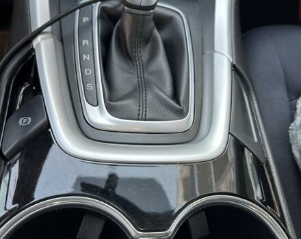 Красный Форд Фьюжн, объемом двигателя 2.5 л и пробегом 125 тыс. км за 10800 $, фото 10 на Automoto.ua