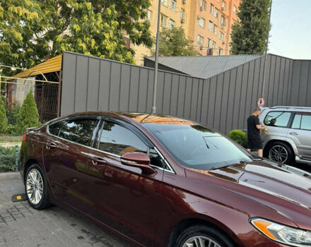 Красный Форд Фьюжн, объемом двигателя 2 л и пробегом 190 тыс. км за 11850 $, фото 6 на Automoto.ua