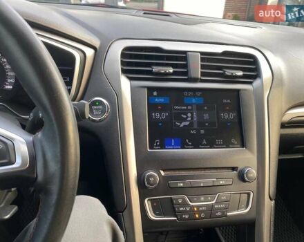 Красный Форд Фьюжн, объемом двигателя 2.49 л и пробегом 144 тыс. км за 12500 $, фото 23 на Automoto.ua