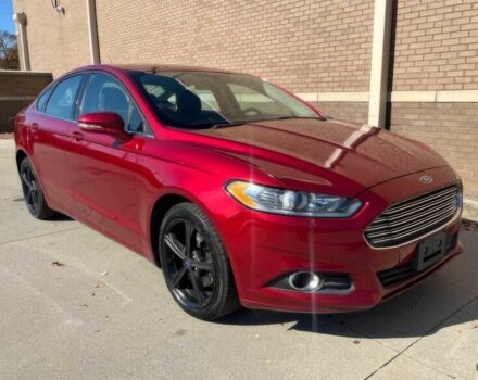 Красный Форд Фьюжн, объемом двигателя 1.5 л и пробегом 72 тыс. км за 5100 $, фото 1 на Automoto.ua