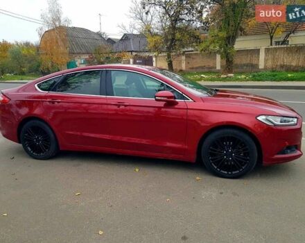 Красный Форд Фьюжн, объемом двигателя 1.49 л и пробегом 122 тыс. км за 8999 $, фото 4 на Automoto.ua