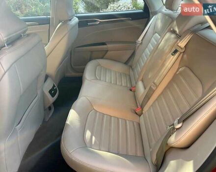 Форд Фьюжн 2016 в Киеве на Automoto.ua Красный Форд Фьюжн, объемом двигателя 2 л и пробегом 130 тыс. км за 12400 $, фото 5 на Automoto.ua