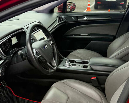 Красный Форд Фьюжн, объемом двигателя 2.7 л и пробегом 135 тыс. км за 13999 $, фото 8 на Automoto.ua