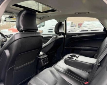 Красный Форд Фьюжн, объемом двигателя 2 л и пробегом 75 тыс. км за 5100 $, фото 9 на Automoto.ua