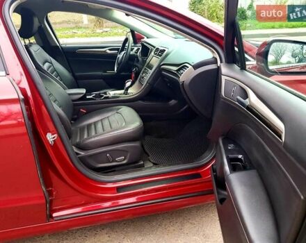 Красный Форд Фьюжн, объемом двигателя 1.49 л и пробегом 122 тыс. км за 8999 $, фото 8 на Automoto.ua