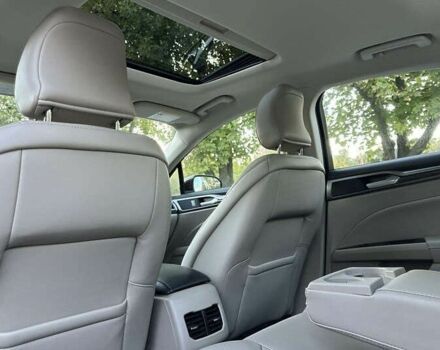 Красный Форд Фьюжн, объемом двигателя 2 л и пробегом 102 тыс. км за 10500 $, фото 14 на Automoto.ua