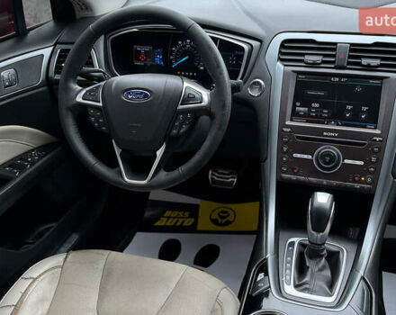 Червоний Форд Фьюжен, об'ємом двигуна 2 л та пробігом 114 тис. км за 11900 $, фото 12 на Automoto.ua