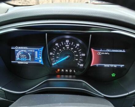 Красный Форд Фьюжн, объемом двигателя 2 л и пробегом 183 тыс. км за 13500 $, фото 16 на Automoto.ua