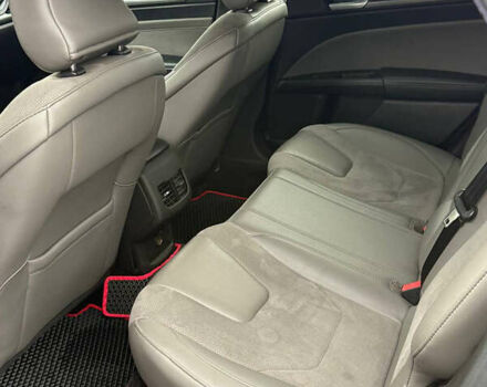 Красный Форд Фьюжн, объемом двигателя 2.7 л и пробегом 135 тыс. км за 13999 $, фото 4 на Automoto.ua