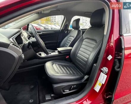 Красный Форд Фьюжн, объемом двигателя 2 л и пробегом 60 тыс. км за 16990 $, фото 13 на Automoto.ua