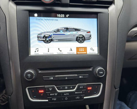 Красный Форд Фьюжн, объемом двигателя 2 л и пробегом 107 тыс. км за 13700 $, фото 62 на Automoto.ua