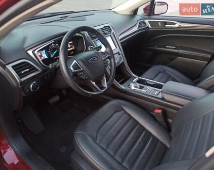 Форд Фьюжн 2017 в Кропивницком (Кировограде) на Automoto.ua Красный Форд Фьюжн, объемом двигателя 2 л и пробегом 59 тыс. км за 16100 $, фото 19 на Automoto.ua