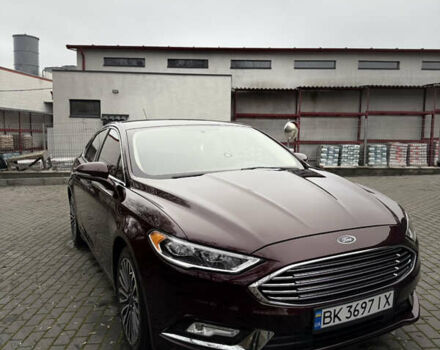 Красный Форд Фьюжн, объемом двигателя 2 л и пробегом 107 тыс. км за 13700 $, фото 2 на Automoto.ua