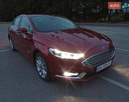Форд Фьюжн 2017 в Кропивницком (Кировограде) на Automoto.ua Красный Форд Фьюжн, объемом двигателя 2 л и пробегом 59 тыс. км за 16100 $, фото 2 на Automoto.ua