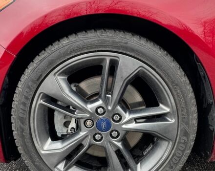 Красный Форд Фьюжн, объемом двигателя 2.7 л и пробегом 120 тыс. км за 15300 $, фото 17 на Automoto.ua