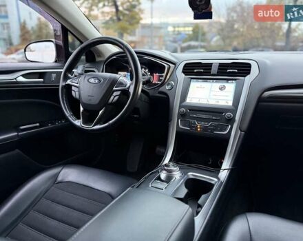 Форд Фьюжен 2017 у Києві на Automoto.ua Червоний Форд Фьюжен, об'ємом двигуна 1.5 л та пробігом 166 тис. км за 10800 $, фото 9 на Automoto.ua