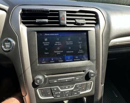 Форд Фьюжн 2017 в Одессе на Automoto.ua Красный Форд Фьюжн, объемом двигателя 2 л и пробегом 127 тыс. км за 15000 $, фото 11 на Automoto.ua