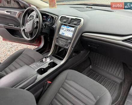 Червоний Форд Фьюжен, об'ємом двигуна 1.5 л та пробігом 138 тис. км за 12999 $, фото 16 на Automoto.ua