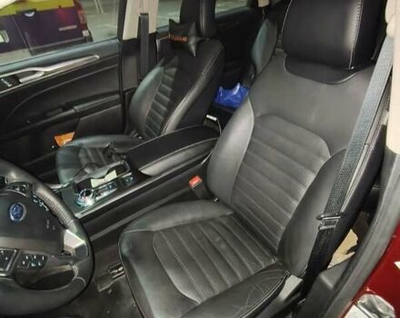 Красный Форд Фьюжн, объемом двигателя 2 л и пробегом 60 тыс. км за 15500 $, фото 6 на Automoto.ua